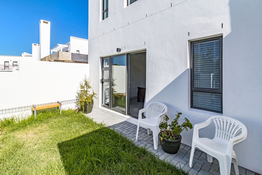 To Let 4 Bedroom Property for Rent in Croydon Gardens Estate Western Cape
